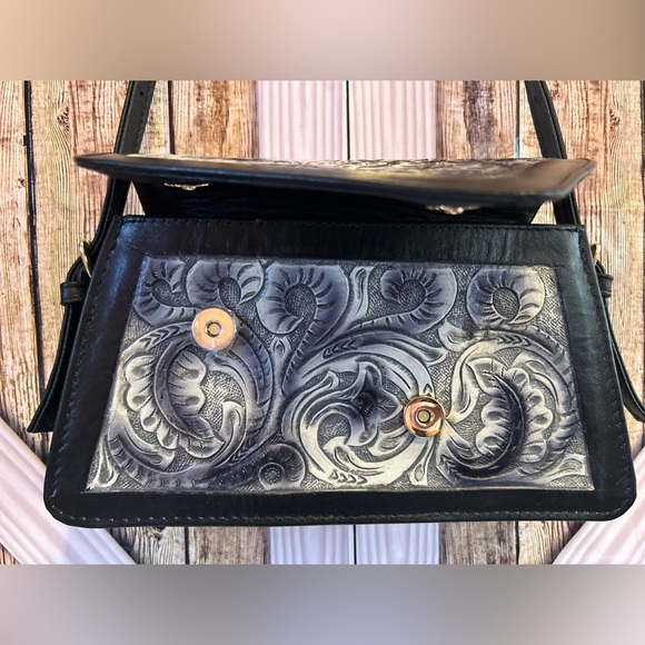 ROMINA CINCELADO SHOULDER BAG | Black and Gray Women’s Bag (B) - Picture 7 of 12